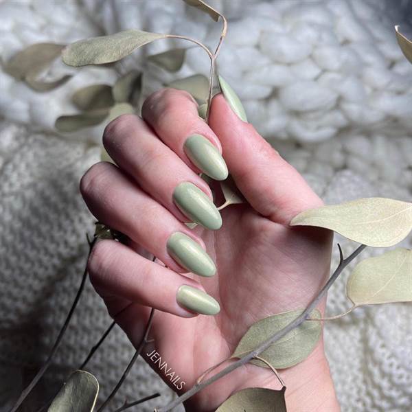 SMALTO CND VINYLUX RAGS TO STITCHES